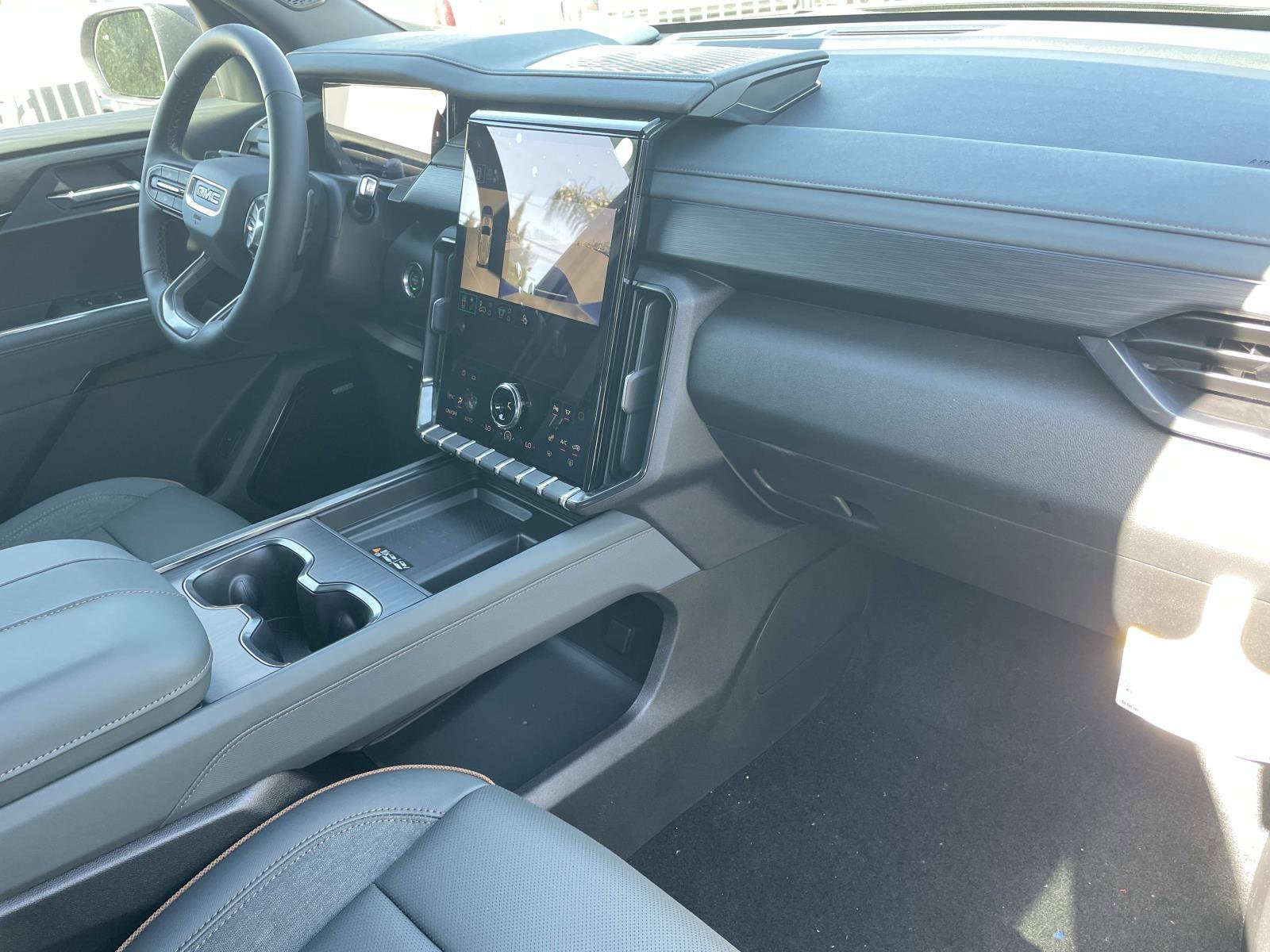 2026 GMC Acadia AT4 - Photo 29