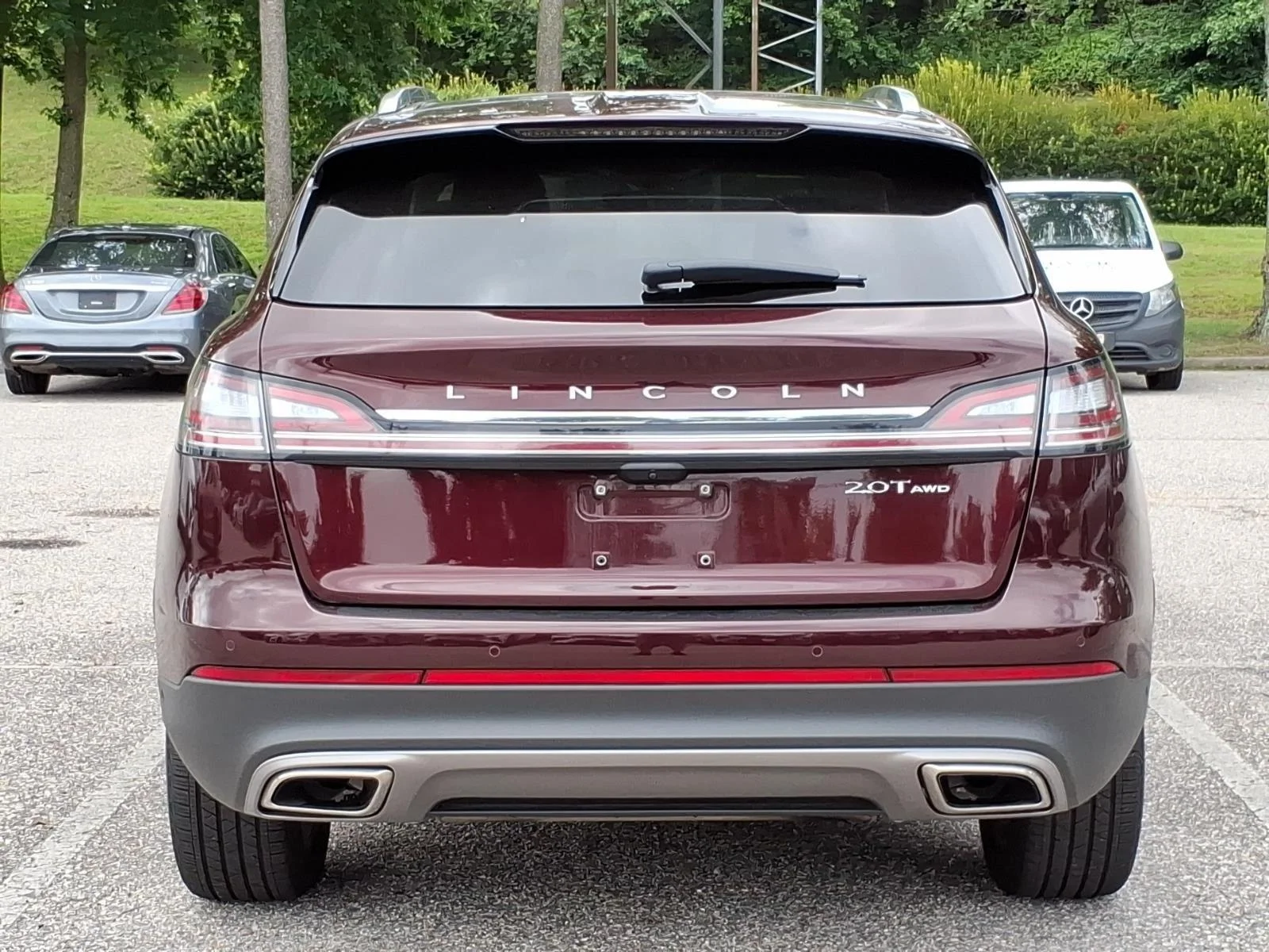 Used 2020 Burgundy Velvet Lincoln Reserve image 8
