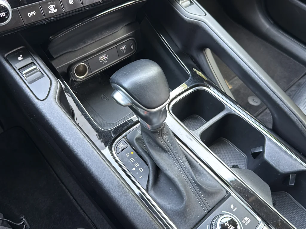 Certified Used 2025 Green Kia S image 42