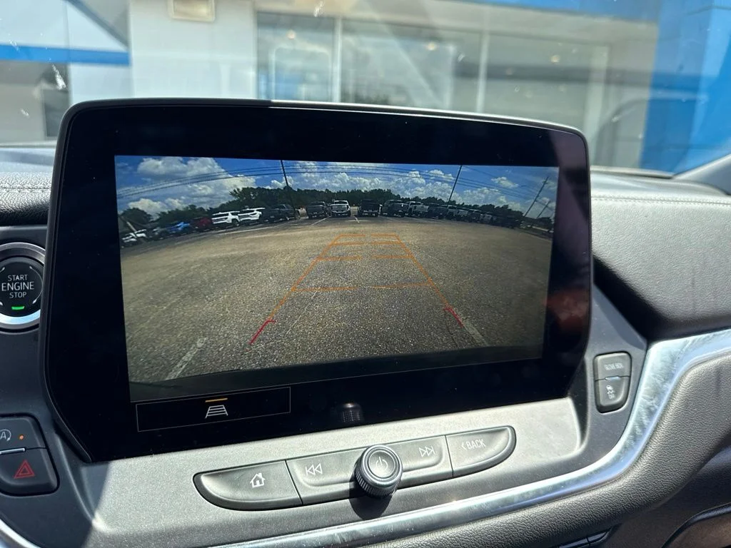 Used 2025 Black Chevrolet LT image 9