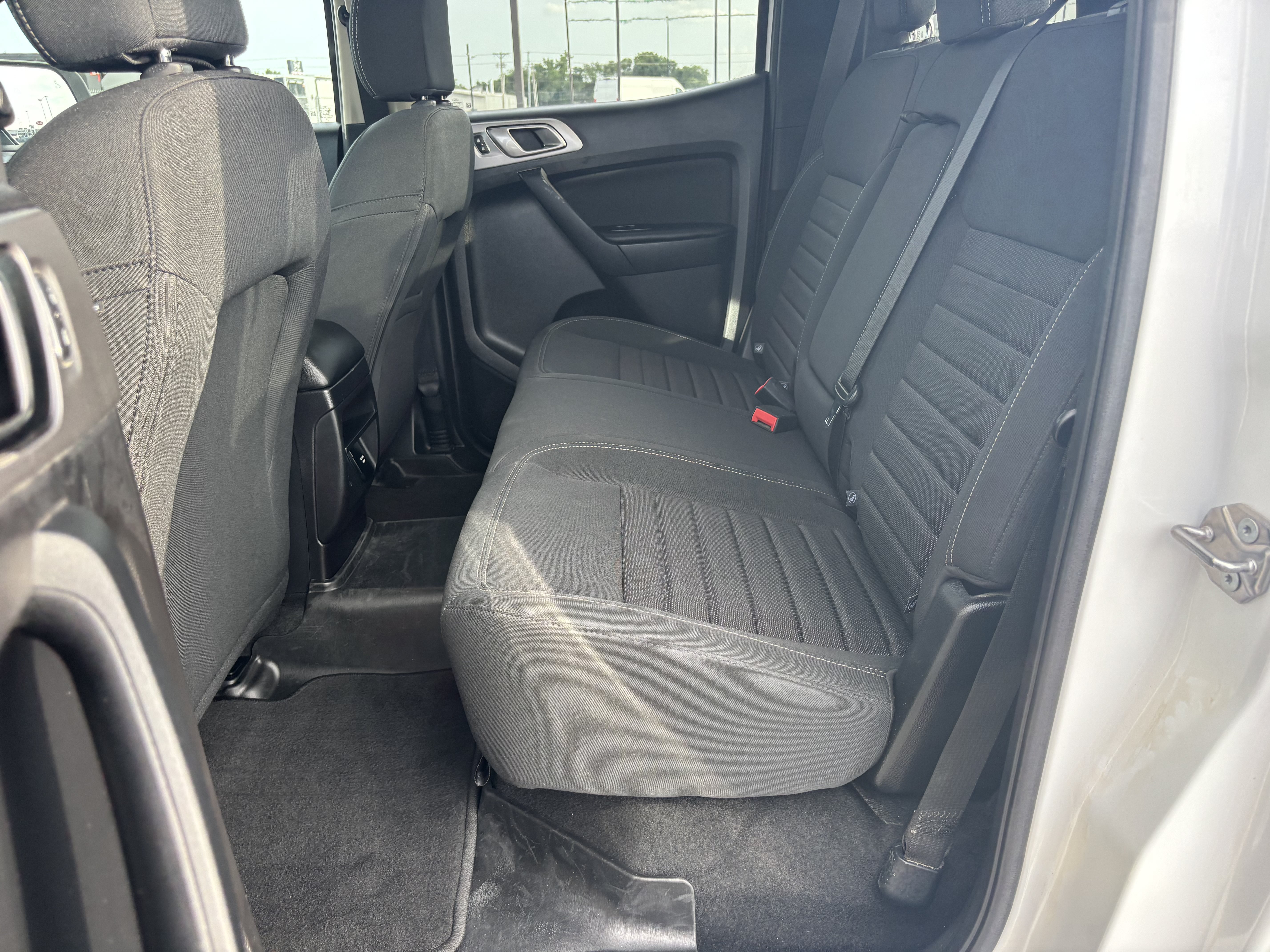 Used 2021 Oxford White Ford XLT image 23