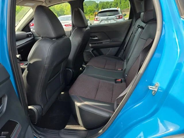 Used 2025 White Nissan SR image 12