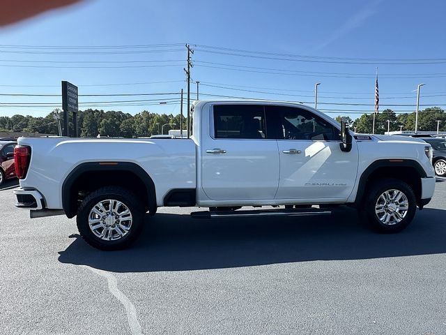 Used 2022 White GMC Denali image 9
