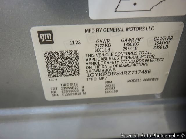 Used 2024 Argent Silver Metallic Cadillac Premium Luxury image 37