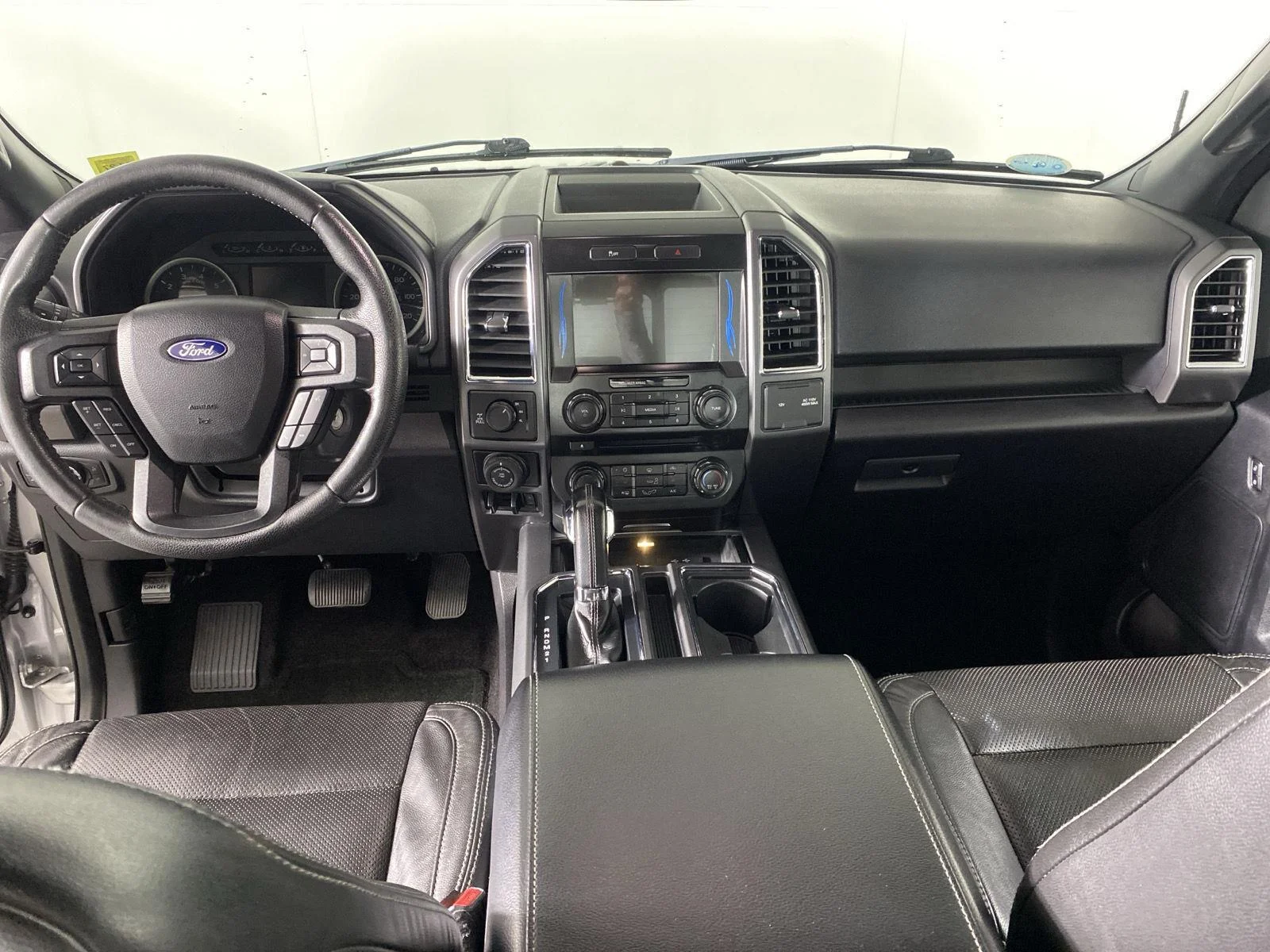 Used 2016 Ingot Silver Metallic Ford XLT image 24