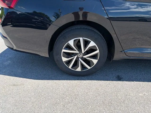 Used 2023 Deep Black Pearl Effect Volkswagen  image 21