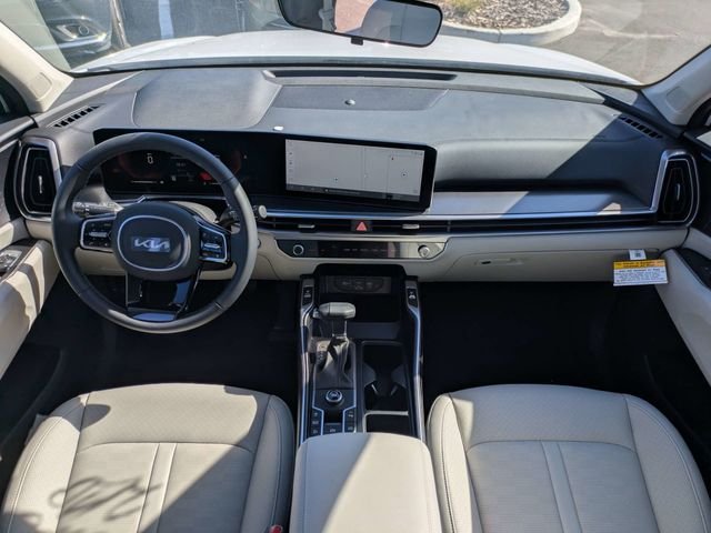 2025 Kia Sorento S - Photo 14