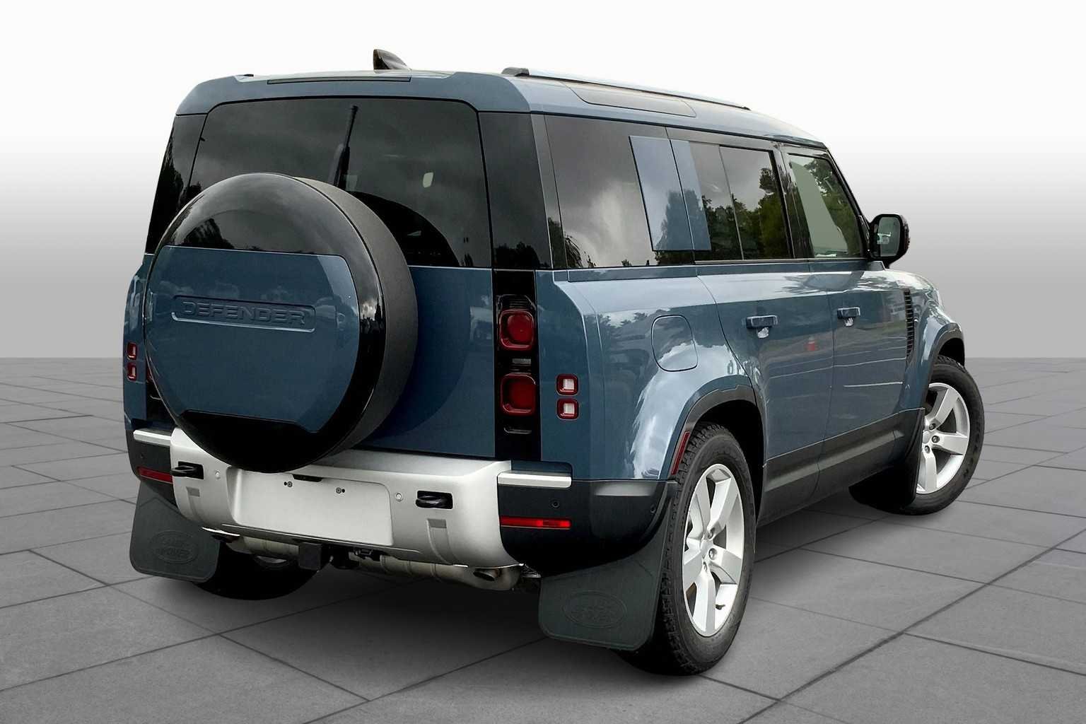 2025 Land Rover Defender S - Photo 14