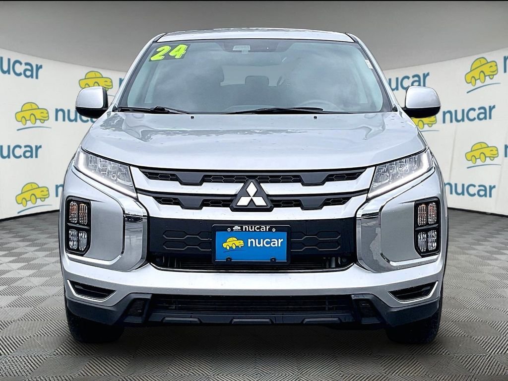Used 2024 Alloy Silver Metallic Mitsubishi  image 2