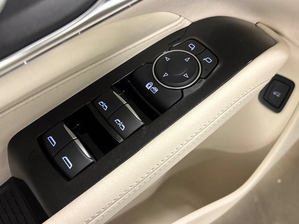 New 2026 Summit White Cadillac Premium Luxury image 22