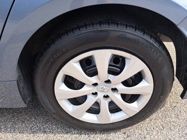 Used 2023 Gray Toyota LE image 35
