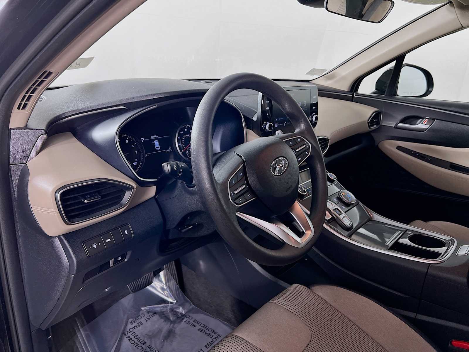 Used 2023 Twilight Black Hyundai SE image 9