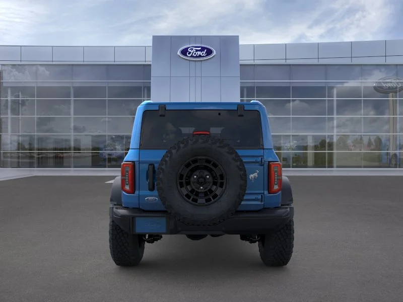 New 2026 Velocity Blue Metallic Ford Badlands image 39