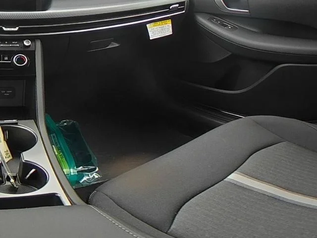 New 2026 Blue Hyundai SE image 38