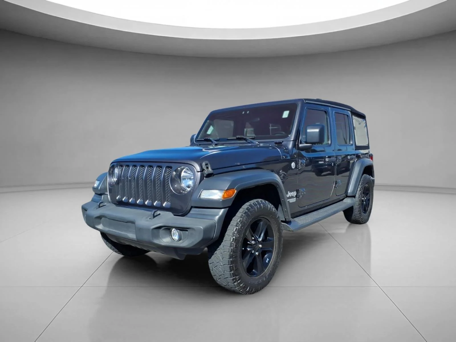 Used 2020 Granite Crystal Metallic Clearcoat Jeep Sport S image 1