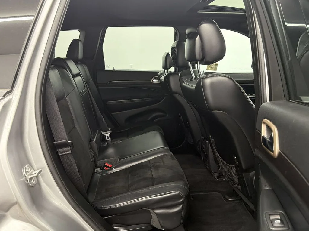 Used 2014 Billet Silver Metallic Clearcoat Jeep Altitude image 30