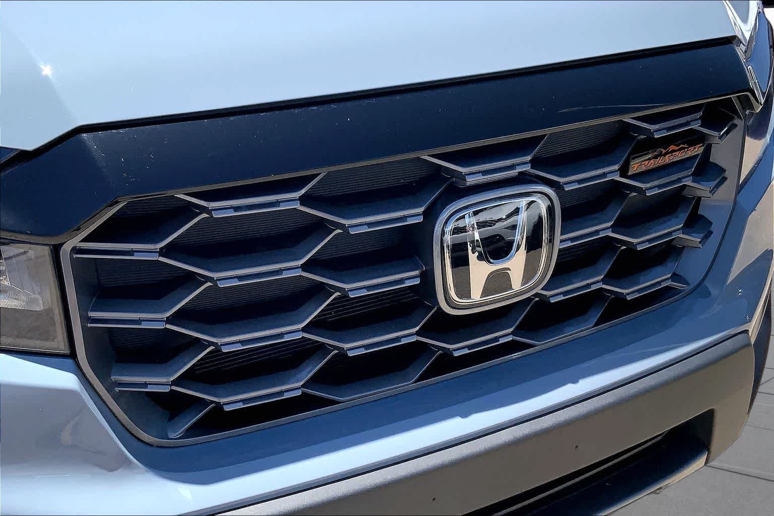 Used 2023 Sonic Gray Pearl Honda TrailSport image 29