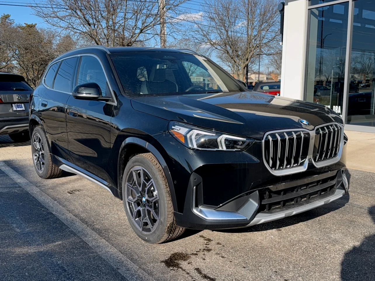 New 2026 Black Sapphire Metallic BMW xDrive28i image 1