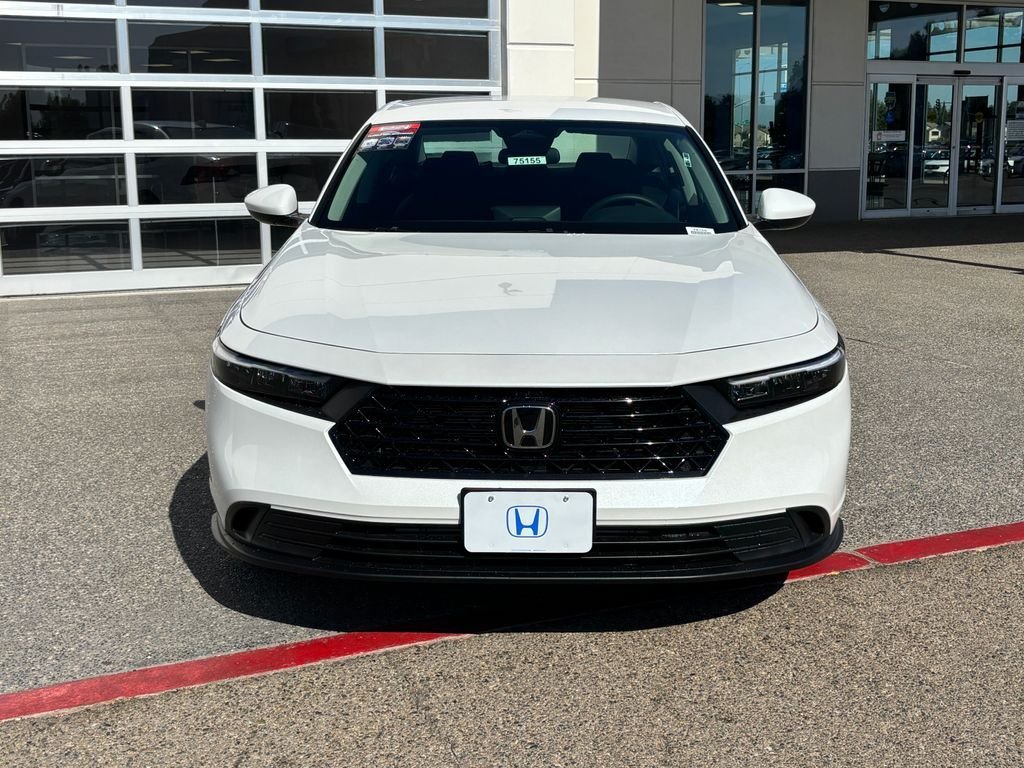 New 2026 Platinum White Pearl Honda LX image 2