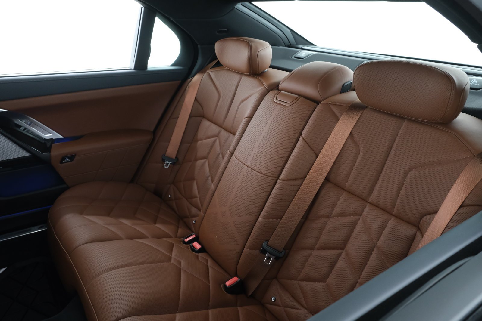 2025 BMW 7 Series 760i - Photo 32