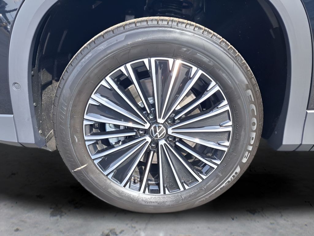 New 2026 Black Volkswagen 2.0T S image 30
