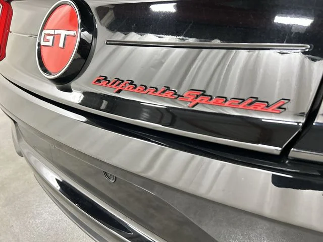 Used 2019 Black Ford GT Premium image 25