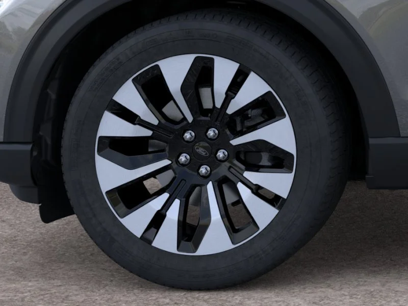 New 2026 Carbonized Gray Metallic Ford Platinum™ image 19