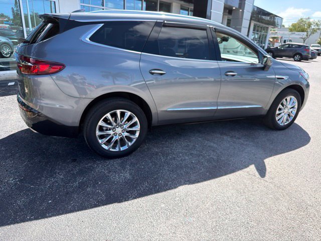 Used 2020 Includes Pitch Dark Night lower exterior accent color.) Buick Premium image 7