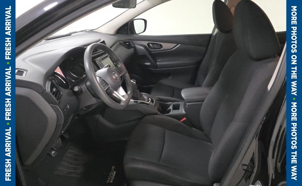 Used 2019 Black Nissan S image 7