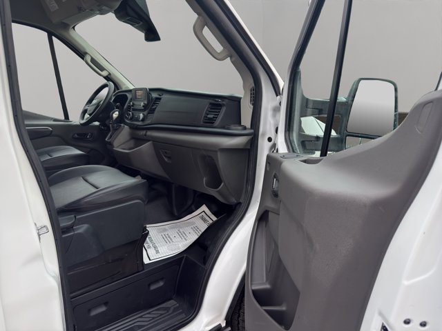 Used 2024 White Ford  image 28