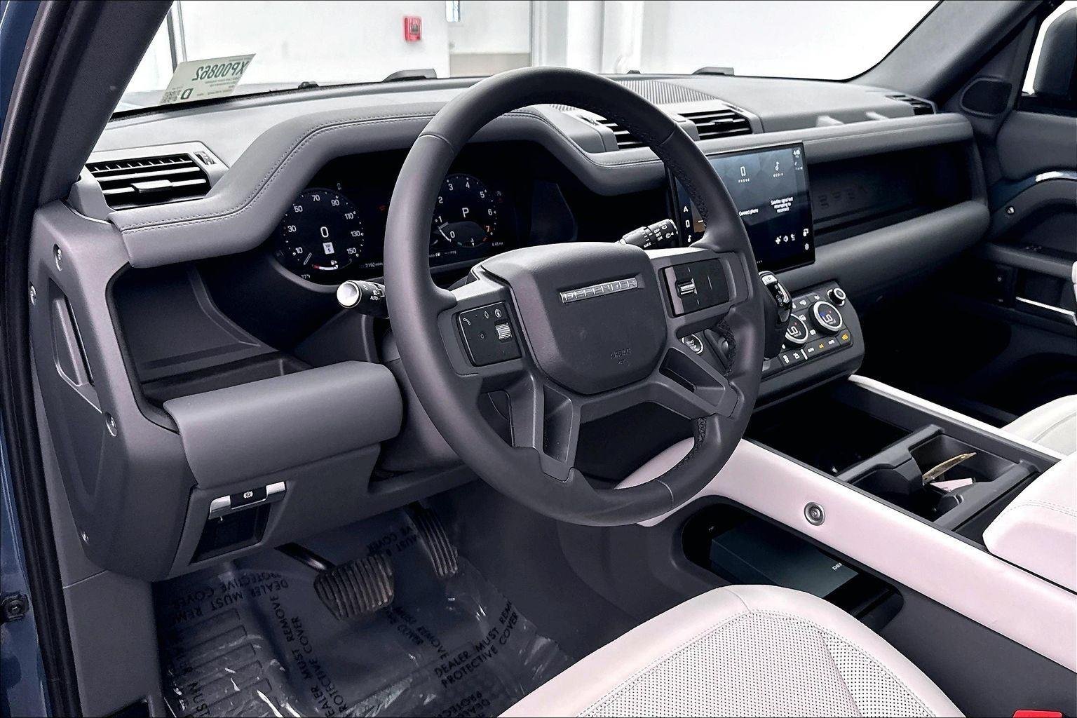Used 2025 Tasman Blue Metallic Land Rover S image 16