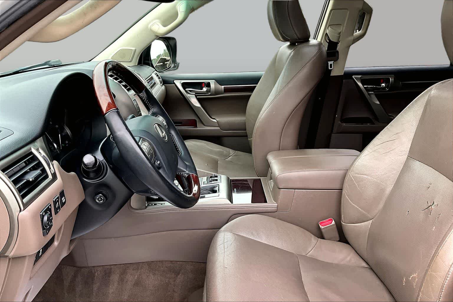 Used 2015 Starfire Pearl Lexus  image 10