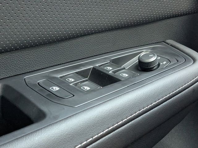 2026 Volkswagen Atlas SE w/Tech - Photo 29