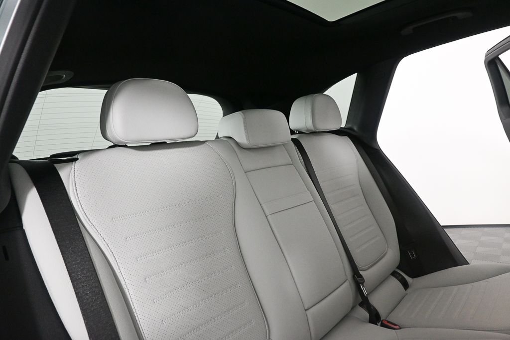 New 2026 Verde Silver Metallic Mercedes-Benz GLC 300 image 20