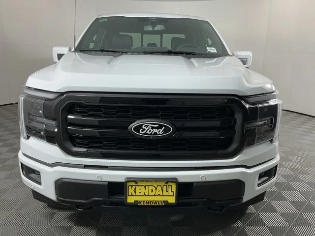 New 2026 Oxford White Ford Lariat image 2