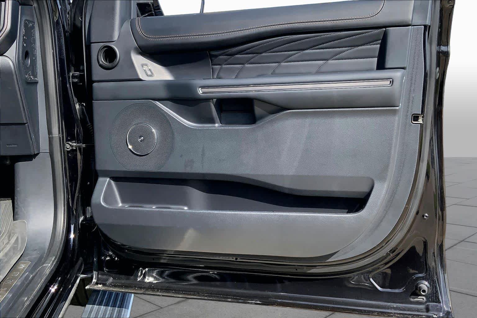 2023 Ford Expedition Platinum - Photo 23