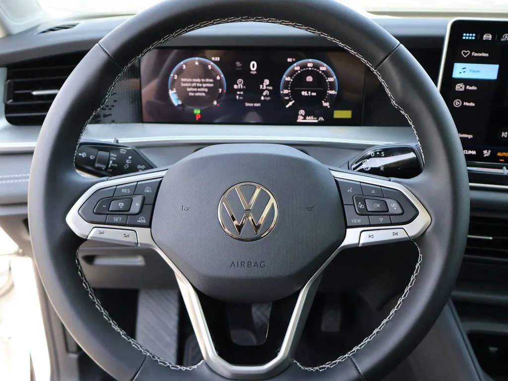 New 2026 White Volkswagen 2.0T SE image 22