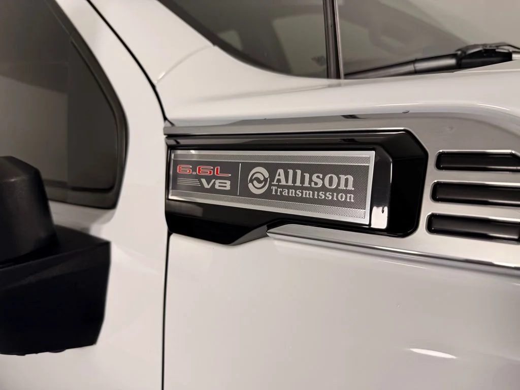 Used 2025 White GMC Pro image 18