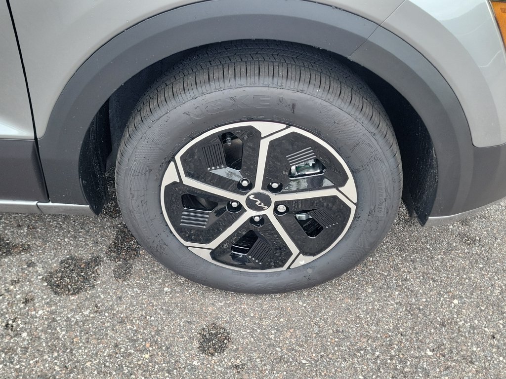 New 2026 Steel Gray Kia EX image 39