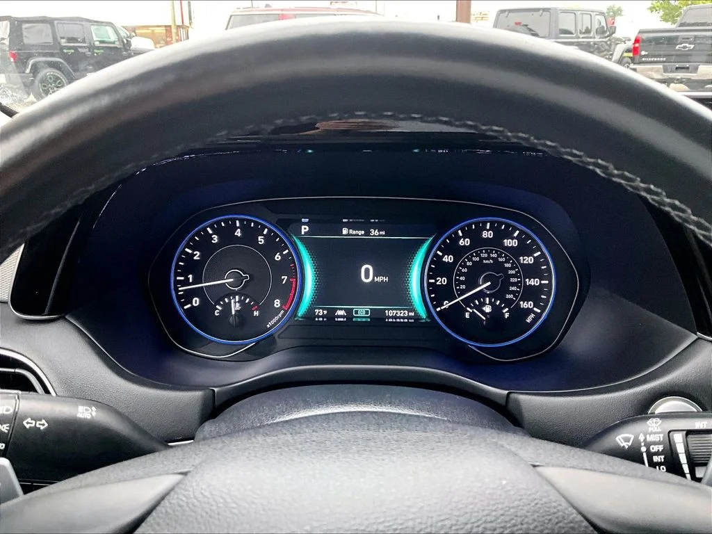 Used 2022 Black Hyundai SEL image 21