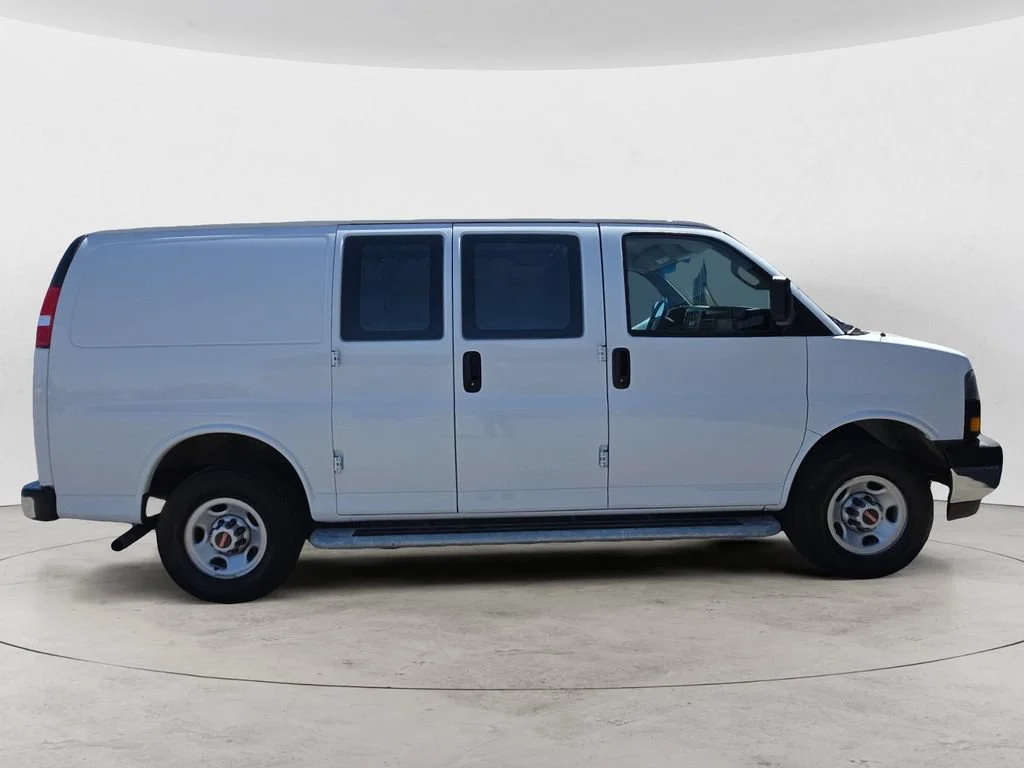 Used 2024 Summit White GMC Work Van image 4