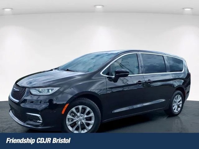 Used 2024 Black Chrysler Touring L image 1