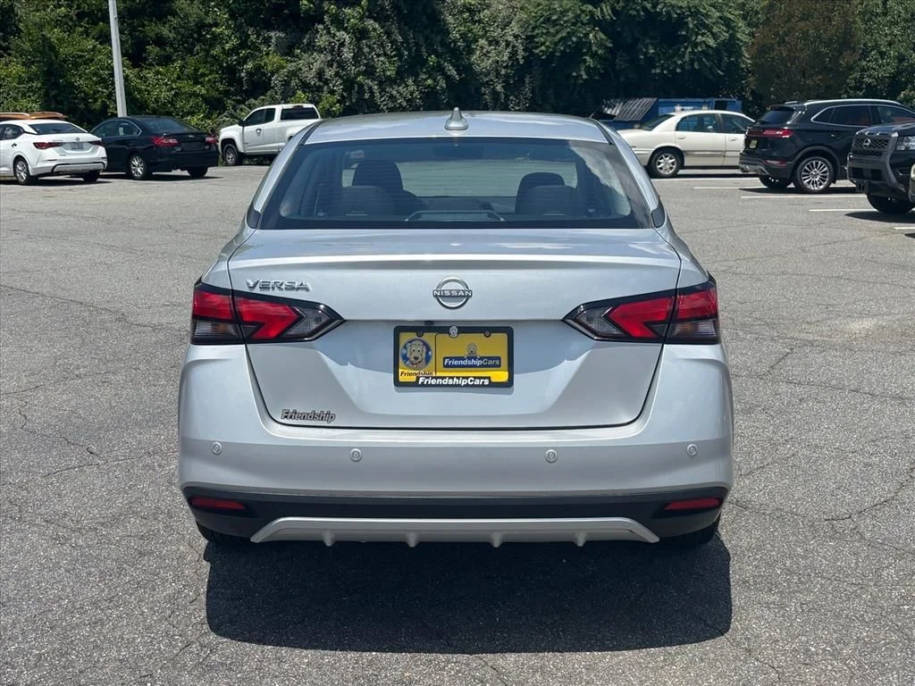 Used 2025 Silver Nissan 1.6 SV image 25