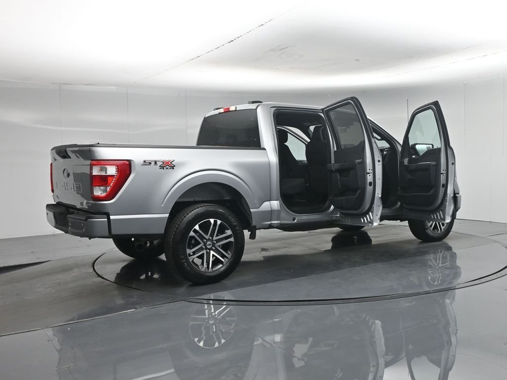 Used 2023 Silver Ford XL image 6