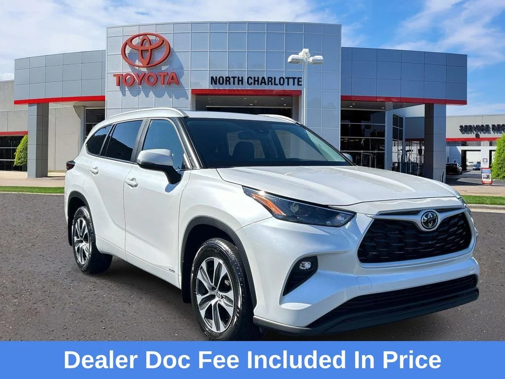 Used 2026 Beige Toyota XLE image 1
