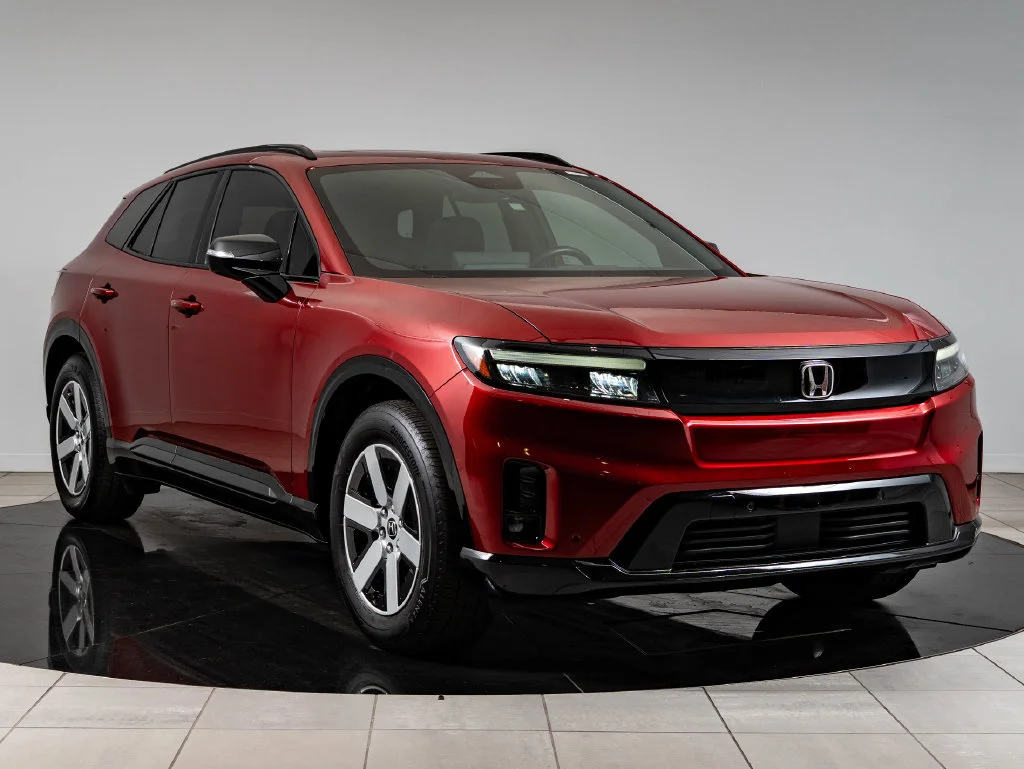 Used 2024 Scarlet Red Metallic Honda Touring image 12