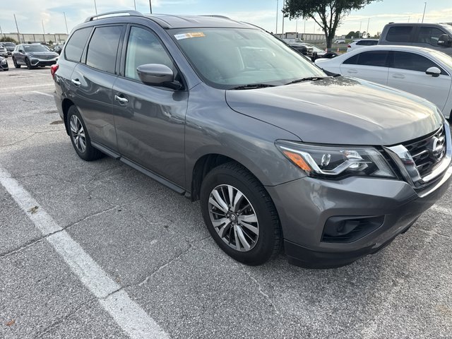 2019 Nissan Pathfinder S
