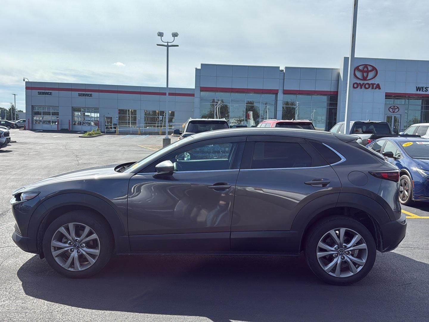 Used 2021 Machine Gray Metallic Mazda Select image 6