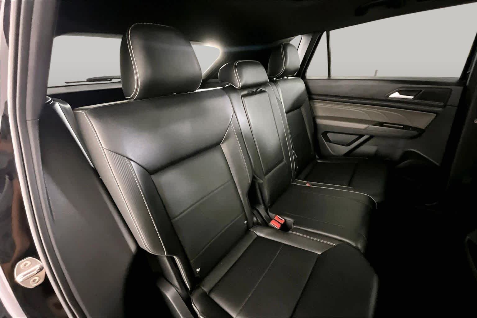 Used 2022 DEEP BLACK PEARL EFFECT Volkswagen 3.6L V6 SEL R-Line Black image 20