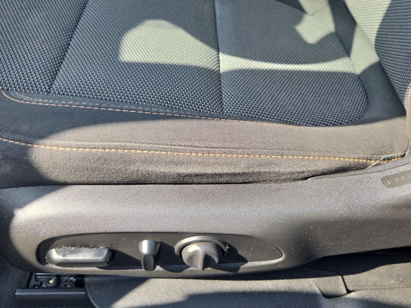 Used 2020 Mosaic Black Metallic Chevrolet LT Cloth image 9